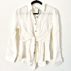 Line & Dot Knot Tie Front Blouse